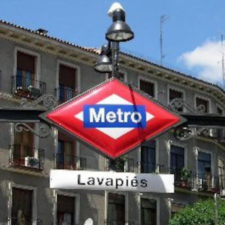 En El Corazon De Madrid, Museos Apartamento Exterior foto